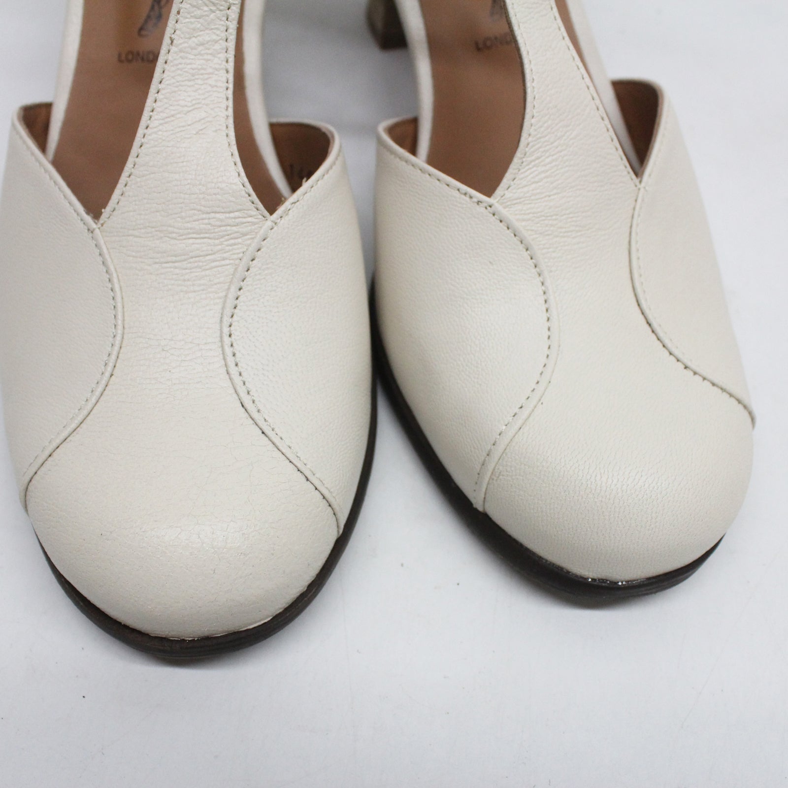 Fly London BEMI279FLY P145279009 Mousse Leather Womens Shoes - Off White - 39#color_off white