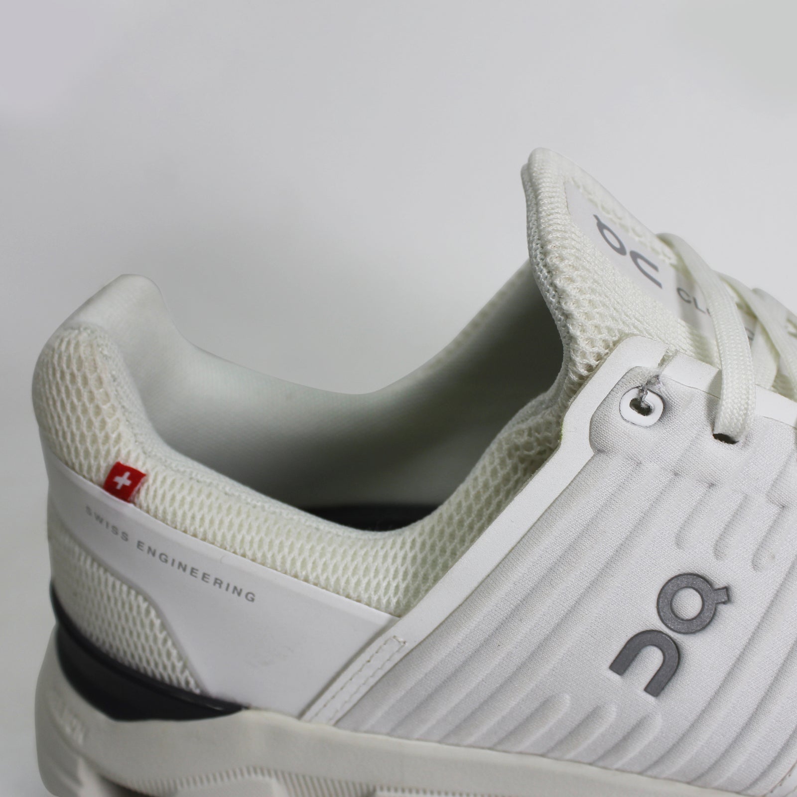 On Cloudswift 41-98926 Textile Synthetic Mens Trainers - All White - 44#color_all white