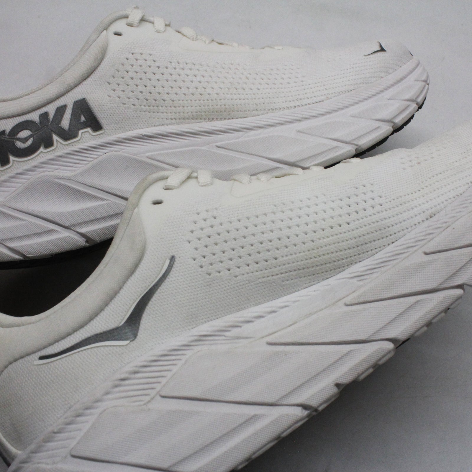 Hoka Arahi 7 1147850-BDBSW Textile Mens Trainers - Blanc De Blanc Steel Wool - 9#color_blanc de blanc steel wool